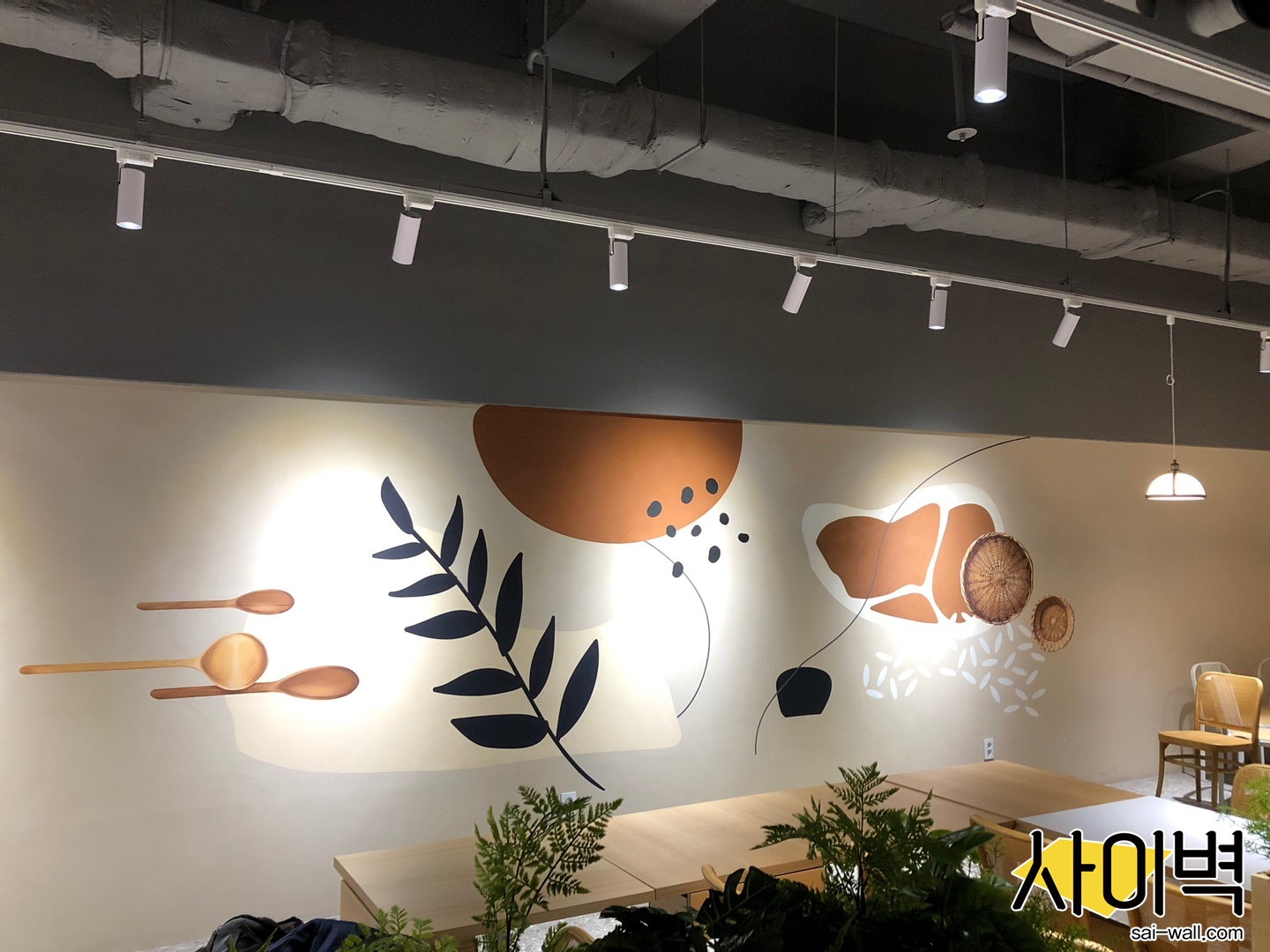 식객촌 동국대병원점 벽화 시공 사진 2